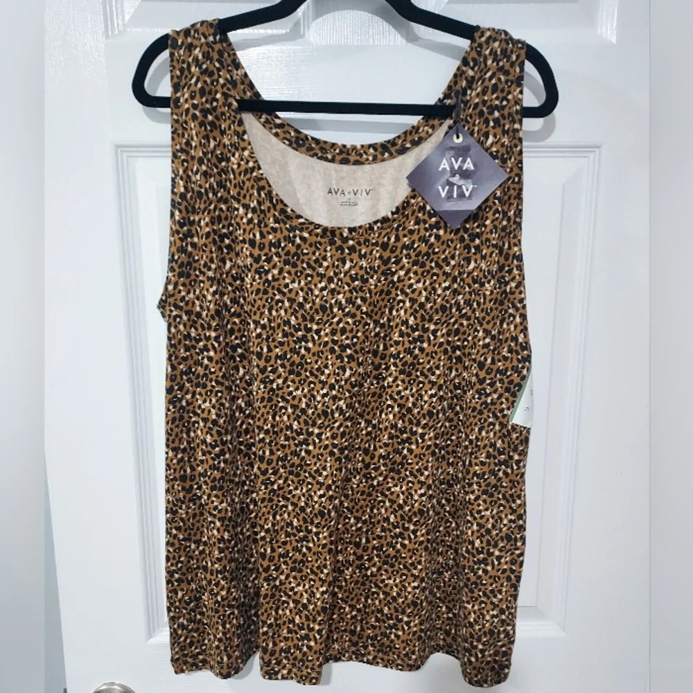 NWT Ava & Viv Leopard Print Scoop Neck Tank Top in Size 2X